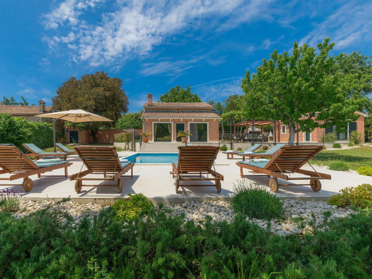 Holiday home Bernard By Interhome
