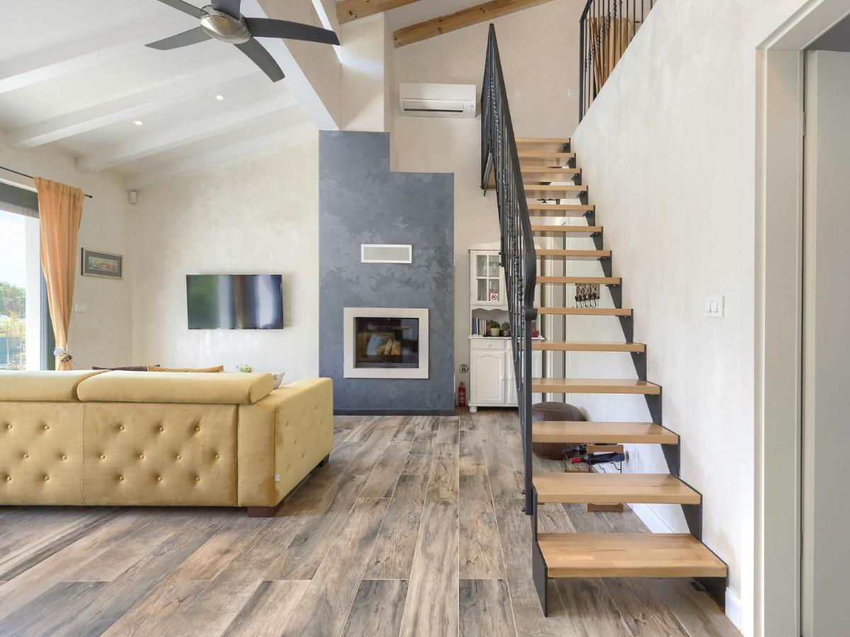 Bernard By Interhome *